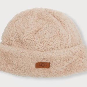 NWT UGG genuine shearling blush pink winter beanie hat
